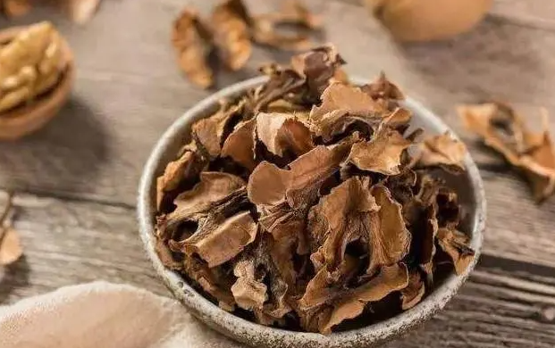 核桃分心木泡水喝的功效与作用有哪些 核桃分心木泡水喝禁忌
