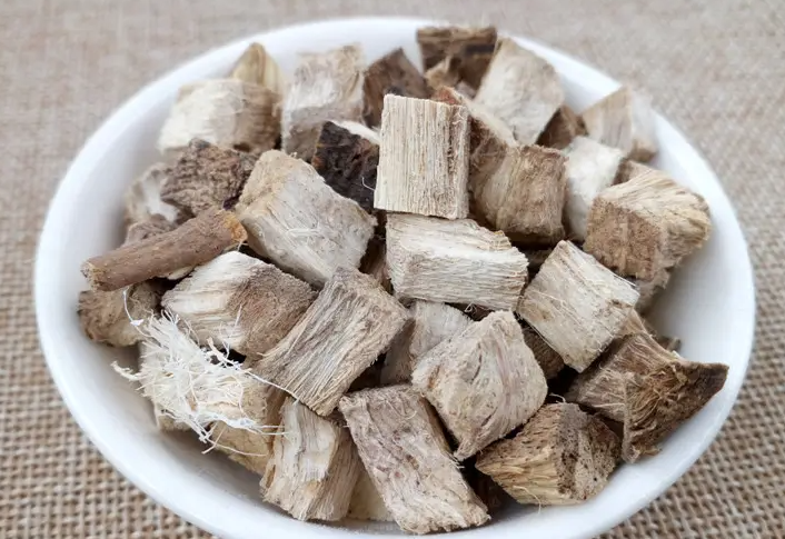 野葛根的作用与功效 葛根可以泡酒吗