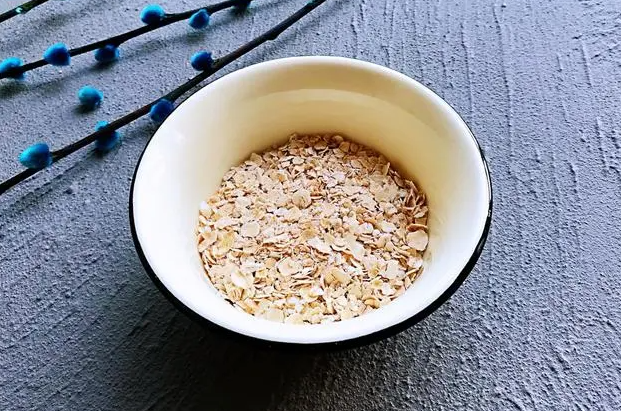燕麦的作用与功效 燕麦的吃法有哪些
