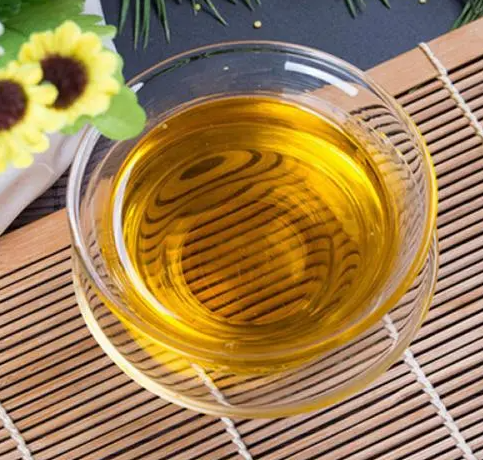 茶油有什么功效 长期用茶油涂脸上好吗