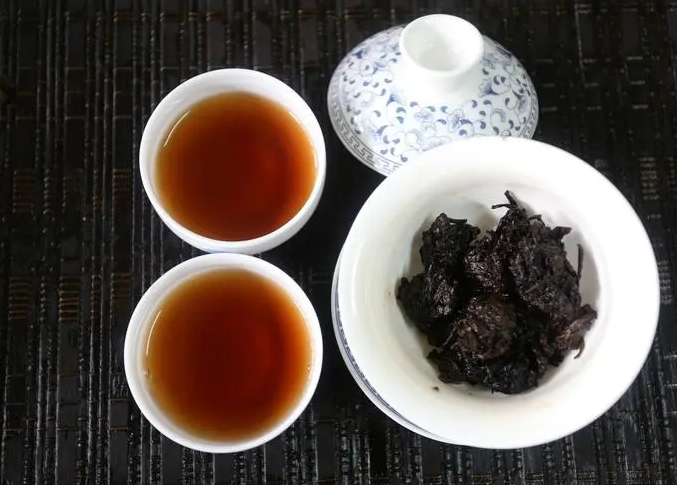 女人长期喝黑茶身体有何变化 黑茶的功效