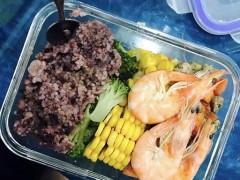暑假学生减肥计划月瘦20斤 饮食运动相结合