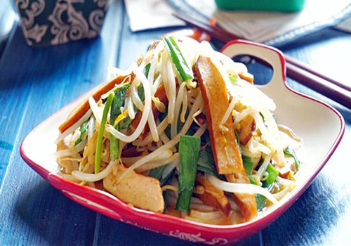 减肥菜谱：韭菜豆芽炒香干