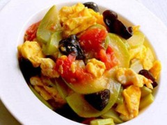减肥菜谱：西葫芦番茄炒蛋