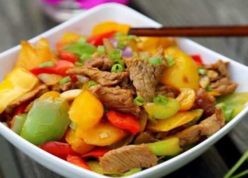 菜椒炒牛里脊 减肥菜谱:菜椒炒牛里脊