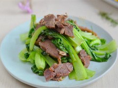 减肥菜谱：青菜炒牛肉