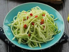 减肥菜谱：生拌西葫芦