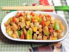 减肥菜谱：杏鲍菇炒甜玉米