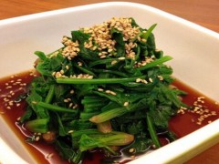 减肥菜谱：芝麻菠菜