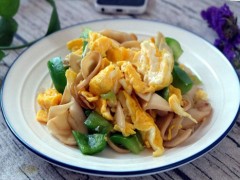 减肥菜谱：杏鲍菇炒鸡蛋