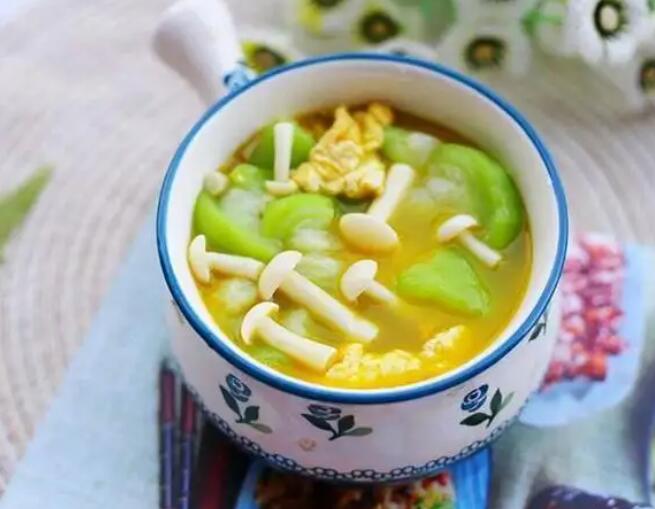 黄瓜减肥有没有用(黄瓜能减肥吗)