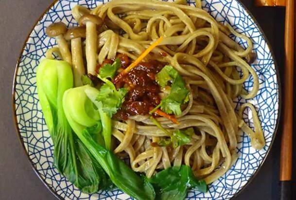 吃面条的顺序也很重要