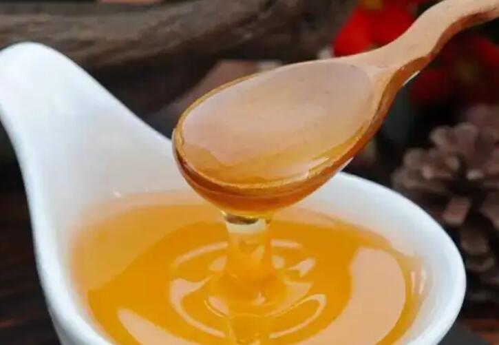 早上空腹喝什么减肥：喝杯温开水