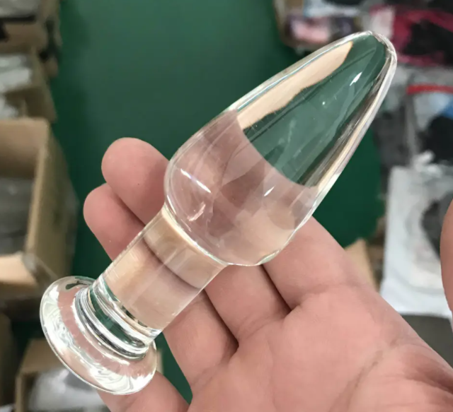 一些女性会偷偷购买自慰器，但是你会使用吗？