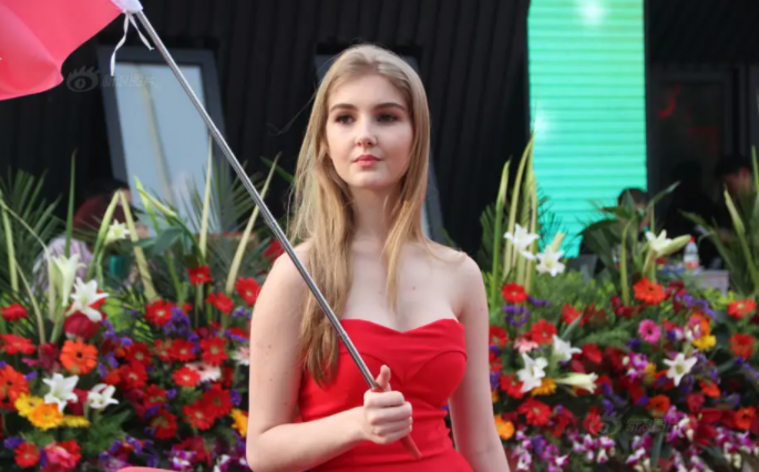 后腰上两侧的肉如何减？针对性运动