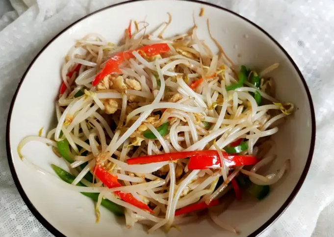 减肥菜谱：双椒豆芽