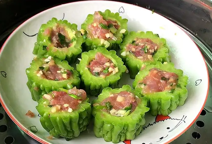 想瘦身？试试苦瓜减肥食谱
