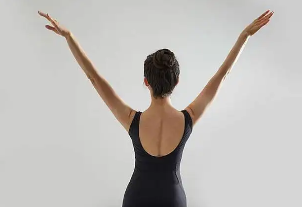 如何快速瘦脸瘦身