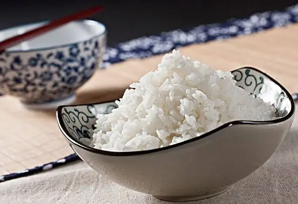 不吃饭是可以减肥的？
