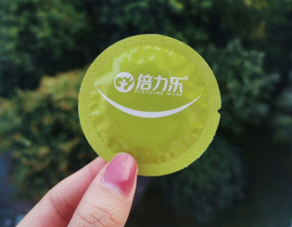 避孕套网上哪里买靠谱 买避孕套实体店便宜还是网上便宜