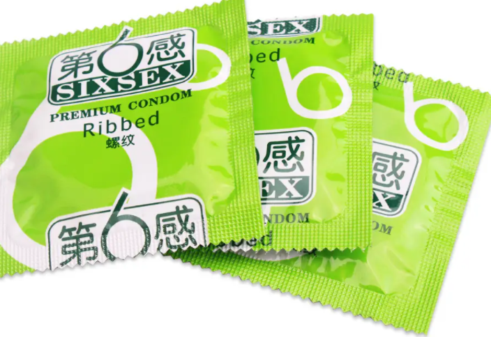 避孕套买光面还是颗粒的好 避孕套带颗粒的好不好