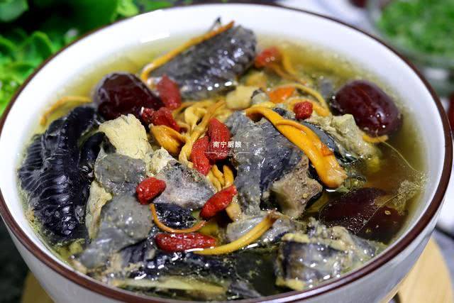 乌鸡汤