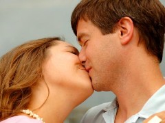 夫妻生活如何才能更加美满幸福 6种肢体语言让夫妻更加幸福