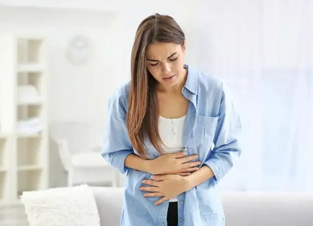 女人月经期间容易上火要怎样救火 三妙招可有效预防月经期上火