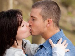 夫妻性爱怎么变得更激情 夫妻性生活可试试这几招