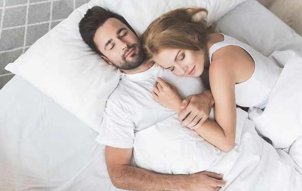 四个让夫妻同步高潮的性爱小游戏