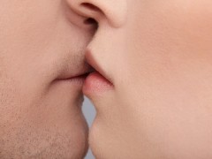 如何解读女人的性暗示（表现在哪些方面）