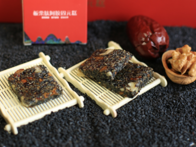 初心颜板栗肽阿胶固元糕